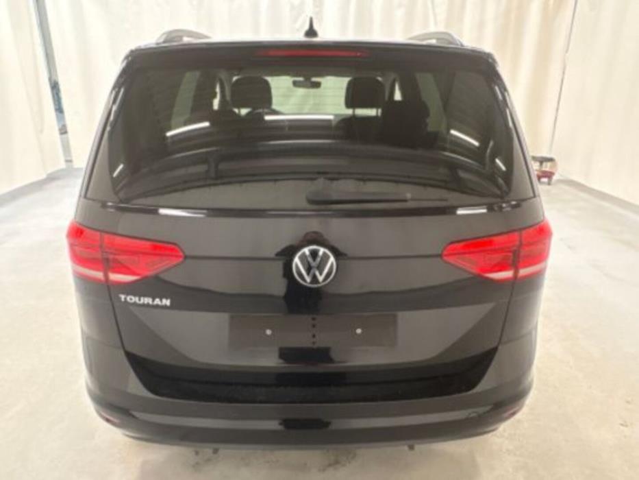 VOLKSWAGEN TOURAN 2021