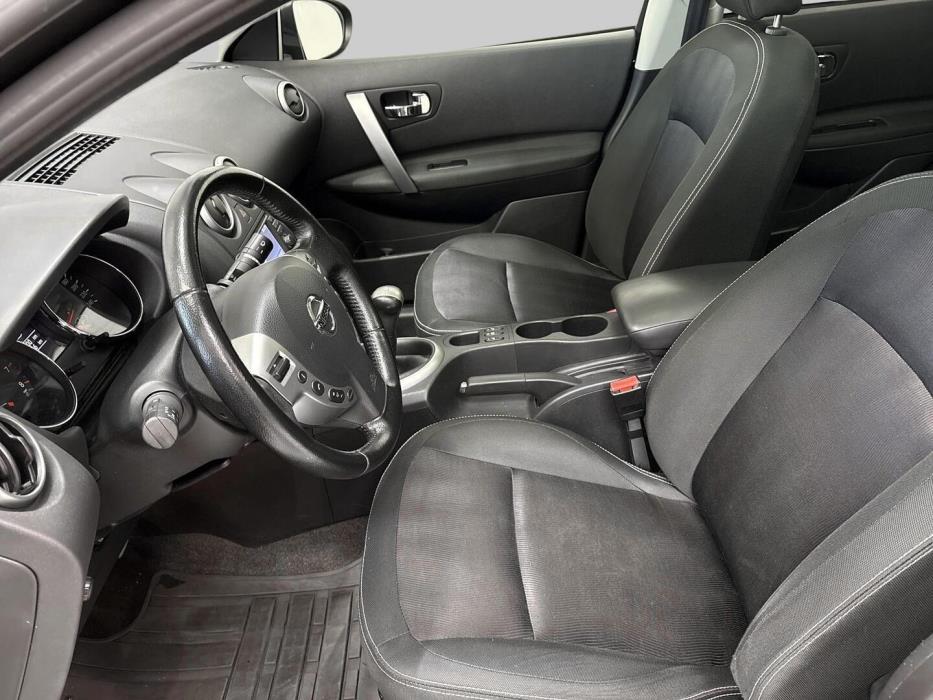 NISSAN Qashqai 2013