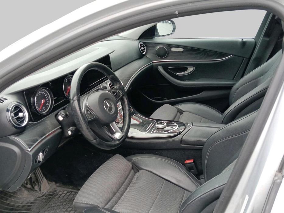 MERCEDES-BENZ E 2017