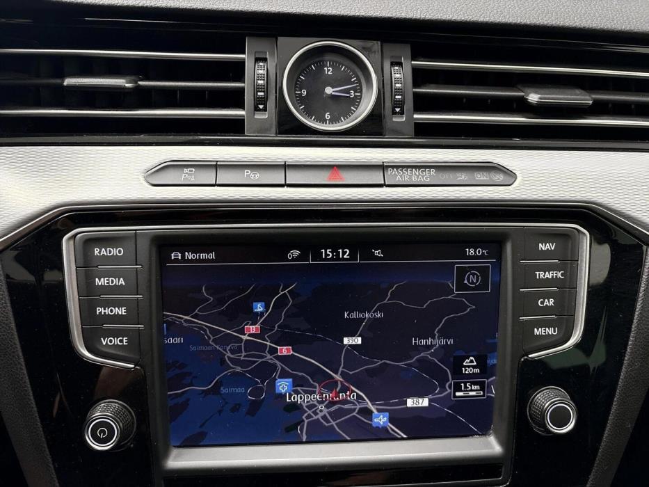 VOLKSWAGEN Passat 2016