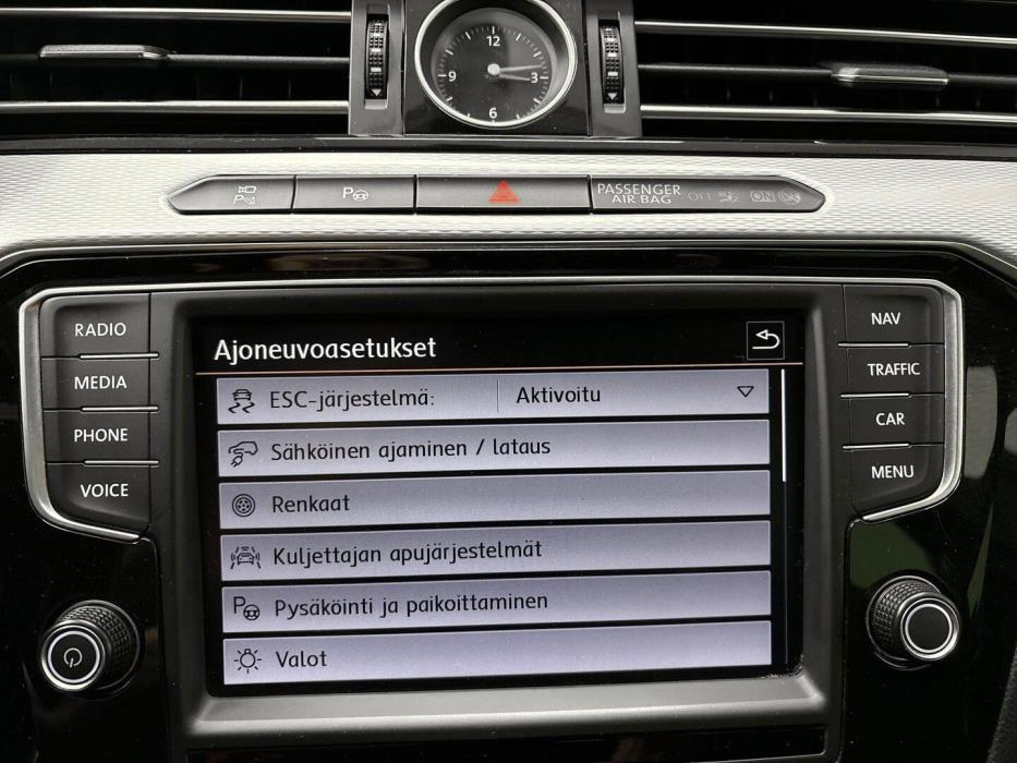 VOLKSWAGEN Passat 2016