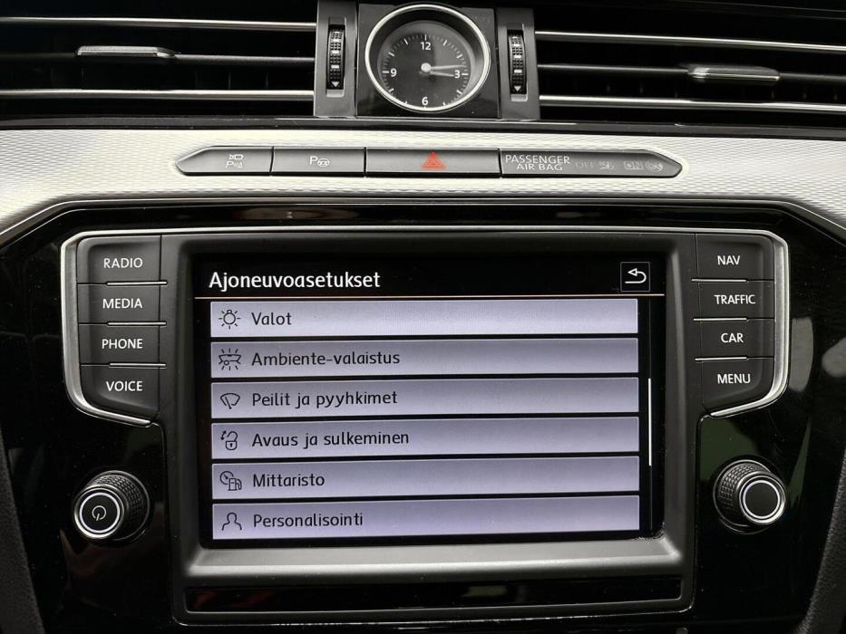 VOLKSWAGEN Passat 2016