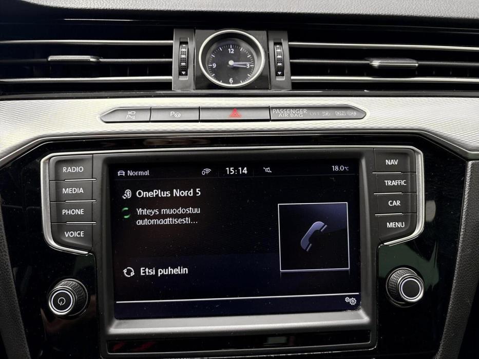 VOLKSWAGEN Passat 2016