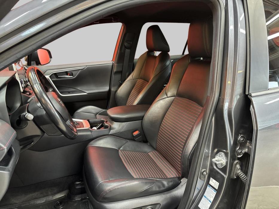 TOYOTA RAV4 Plug-in 2021