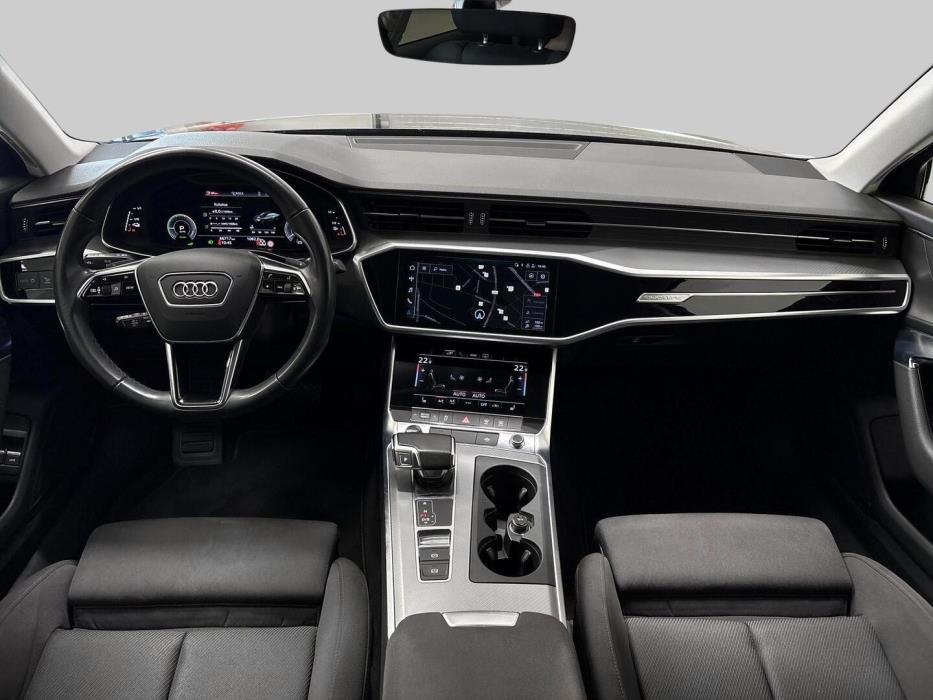 AUDI A6 2022