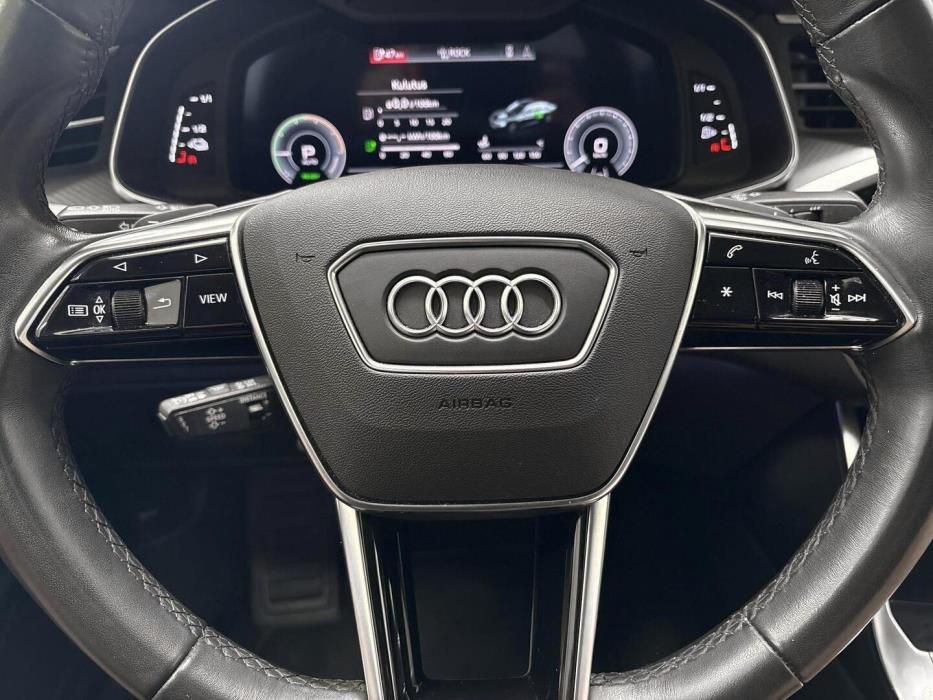 AUDI A6 2022