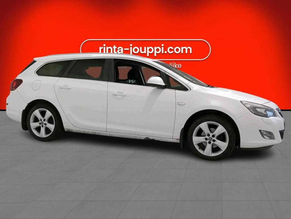 OPEL Astra 2011