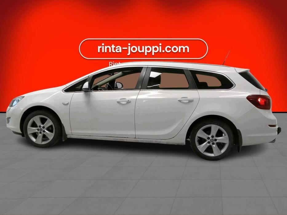 OPEL Astra 2011