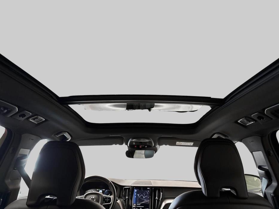 VOLVO XC60 2021