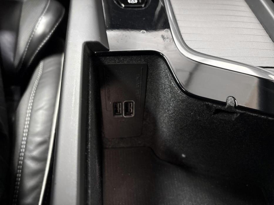 VOLVO XC60 2021