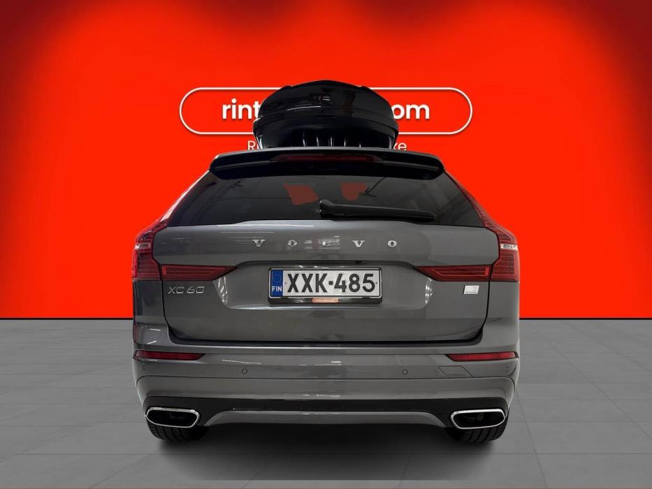 VOLVO XC60 2021