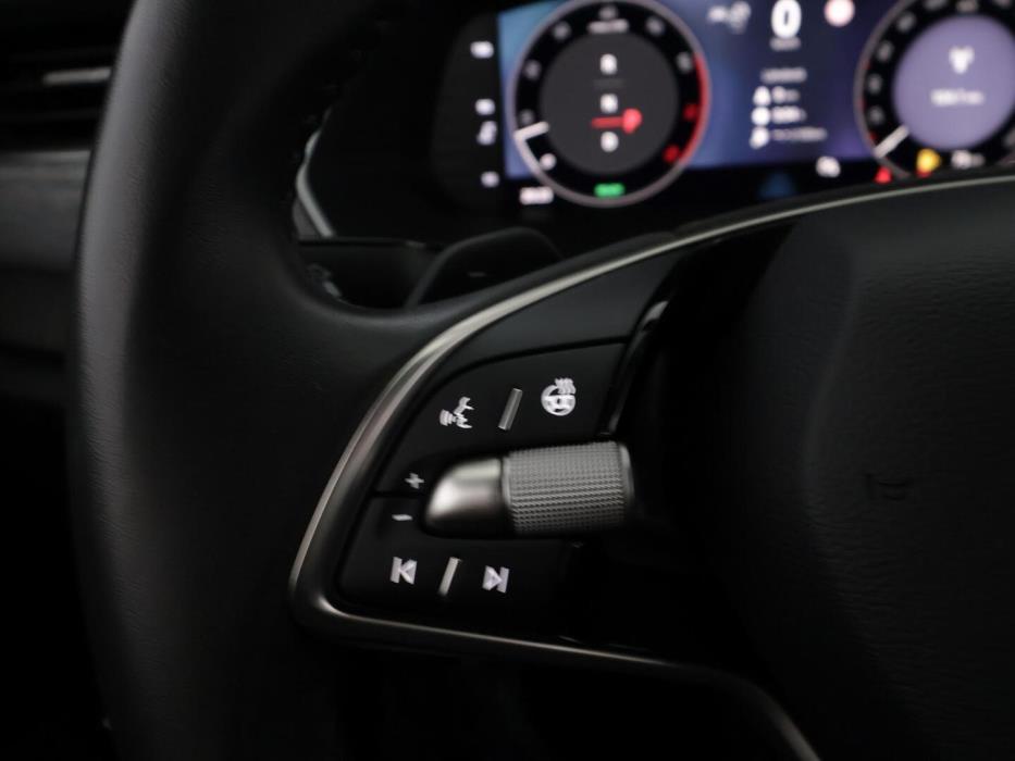SKODA OCTAVIA 2024