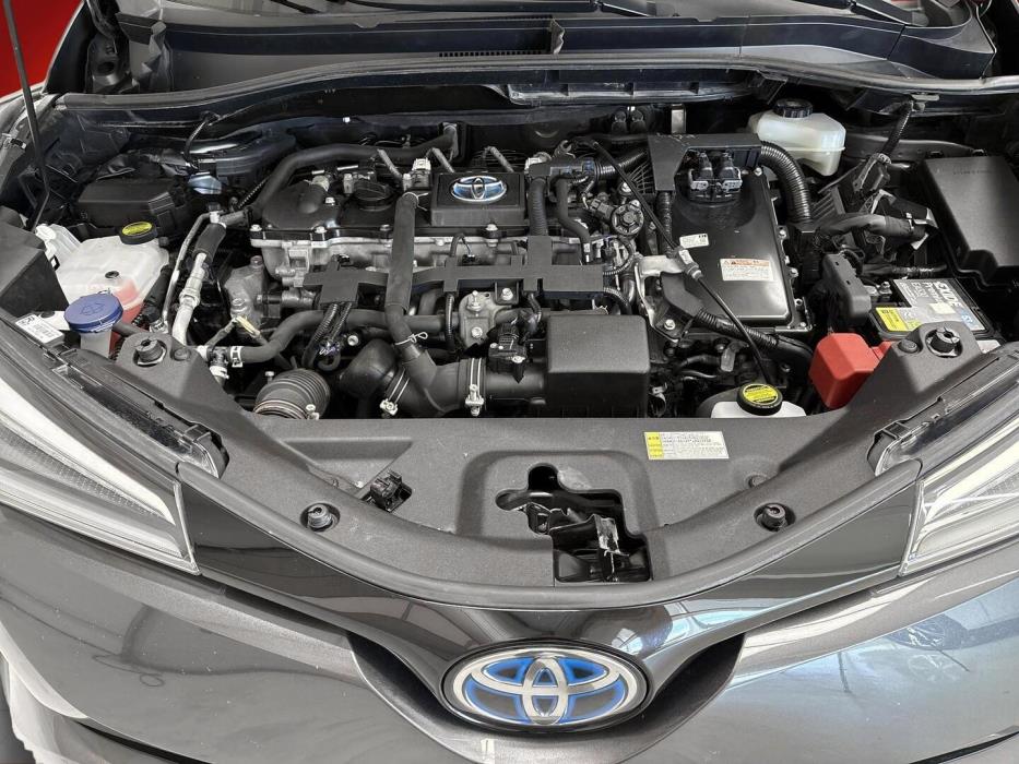 TOYOTA C-HR 2017