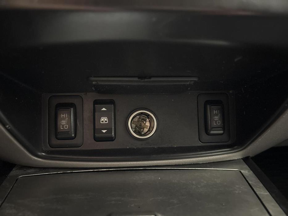 MITSUBISHI L200 2011