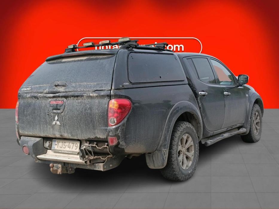 MITSUBISHI L200 2011