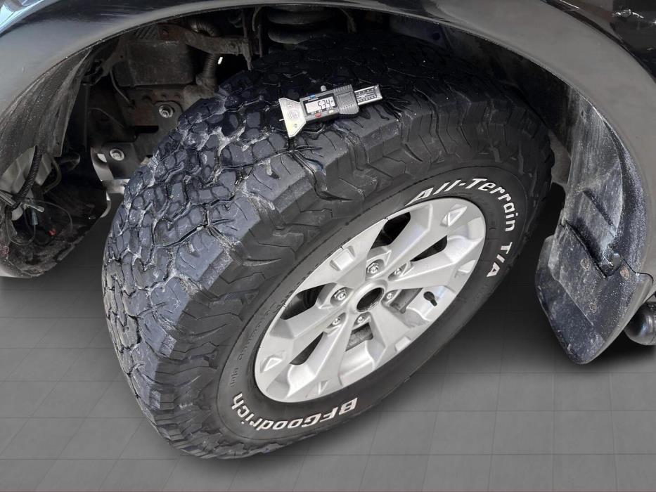 MITSUBISHI L200 2011