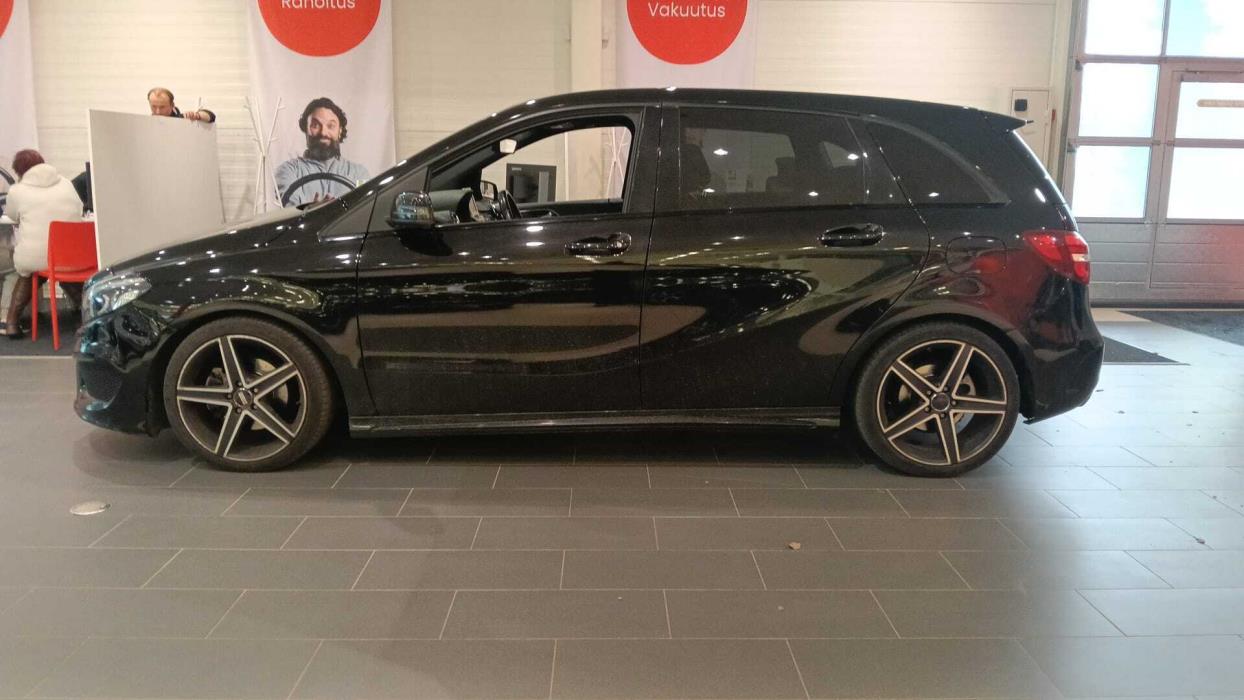 MERCEDES-BENZ B 2016