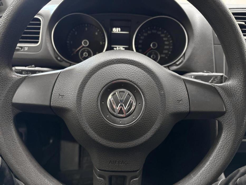 VOLKSWAGEN Golf 2010