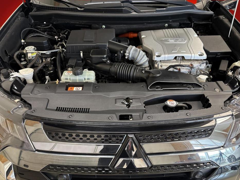 MITSUBISHI Outlander PHEV 2021