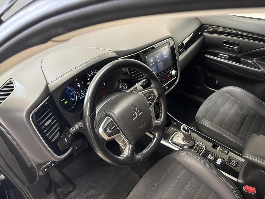 MITSUBISHI Outlander PHEV 2021