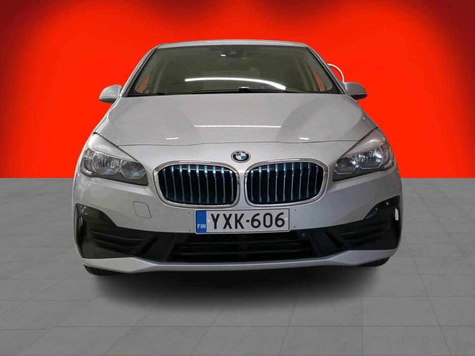 BMW 225 2018