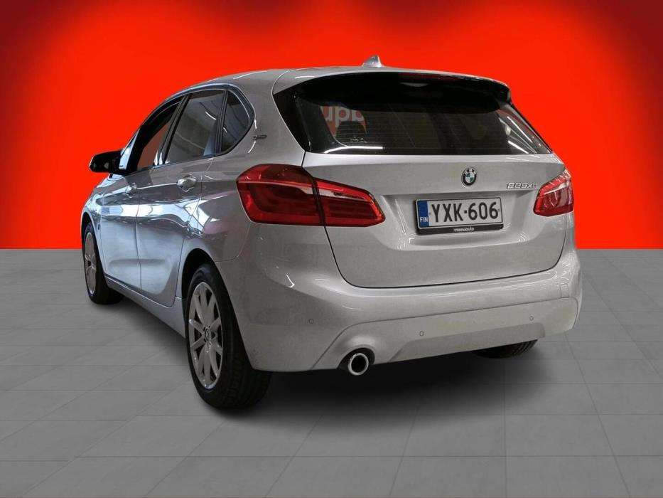 BMW 225 2018