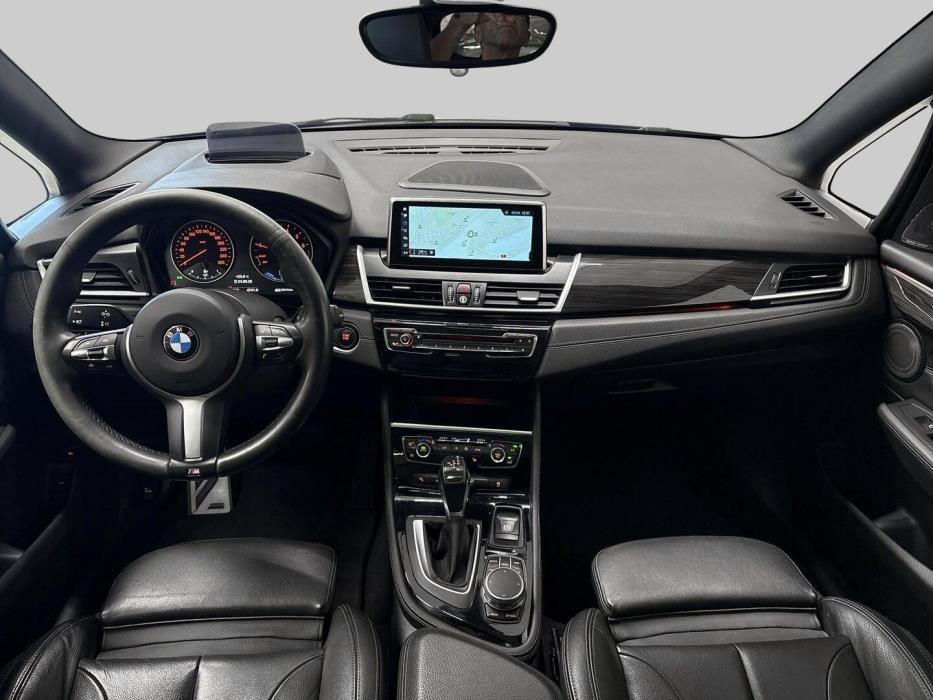 BMW 225 2017