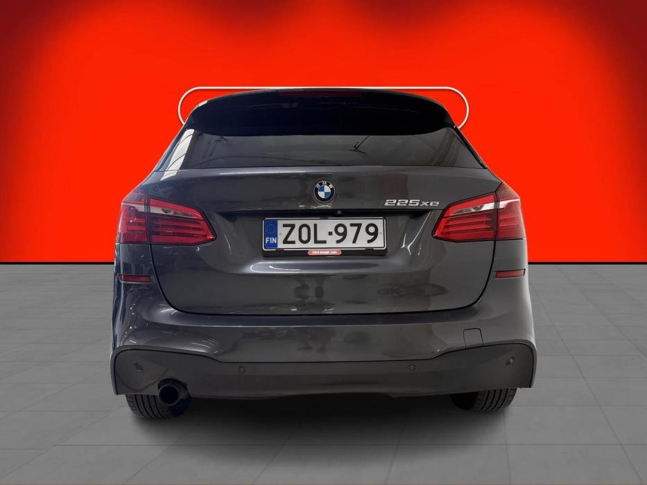 BMW 225 2017