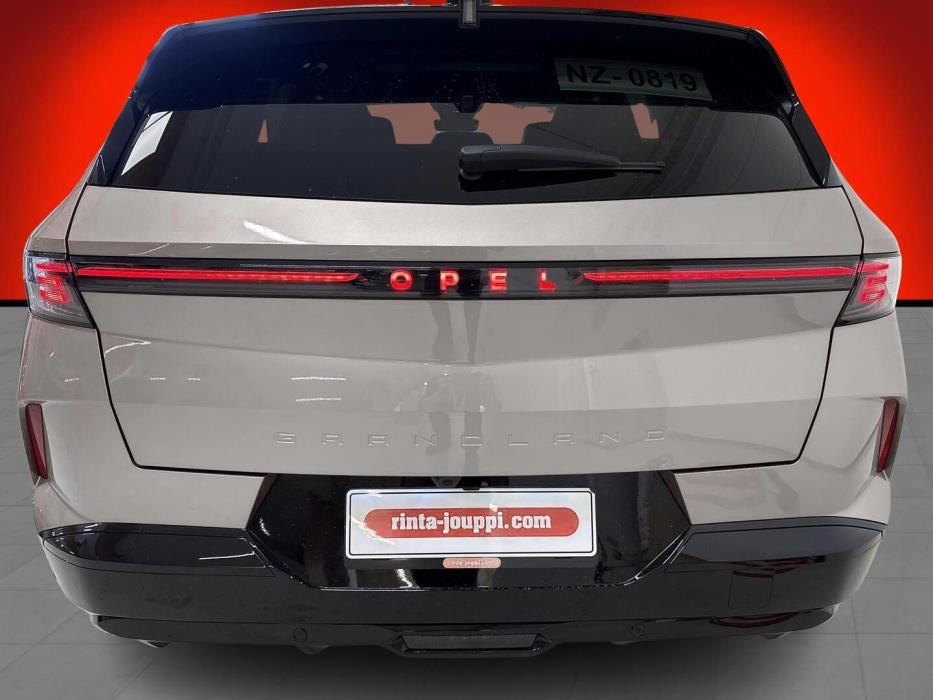 OPEL GRANDLAND 2024