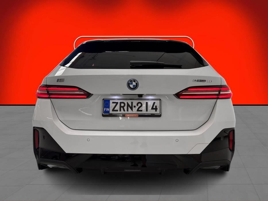 BMW I5 2025