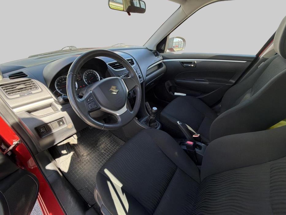 SUZUKI Swift 2011