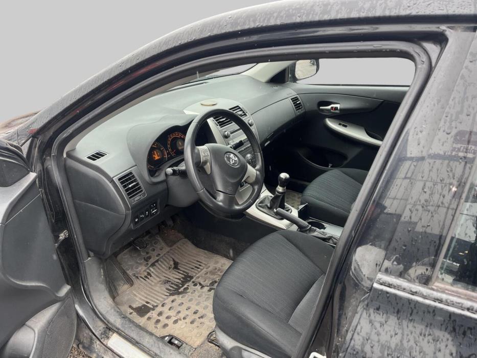 TOYOTA Corolla 2009