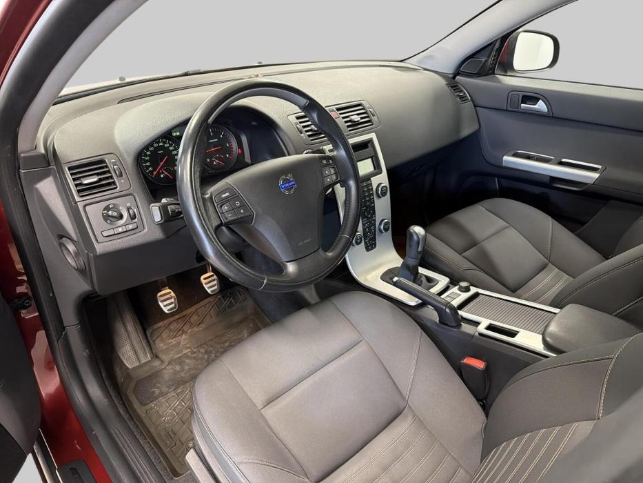 VOLVO S40 2012