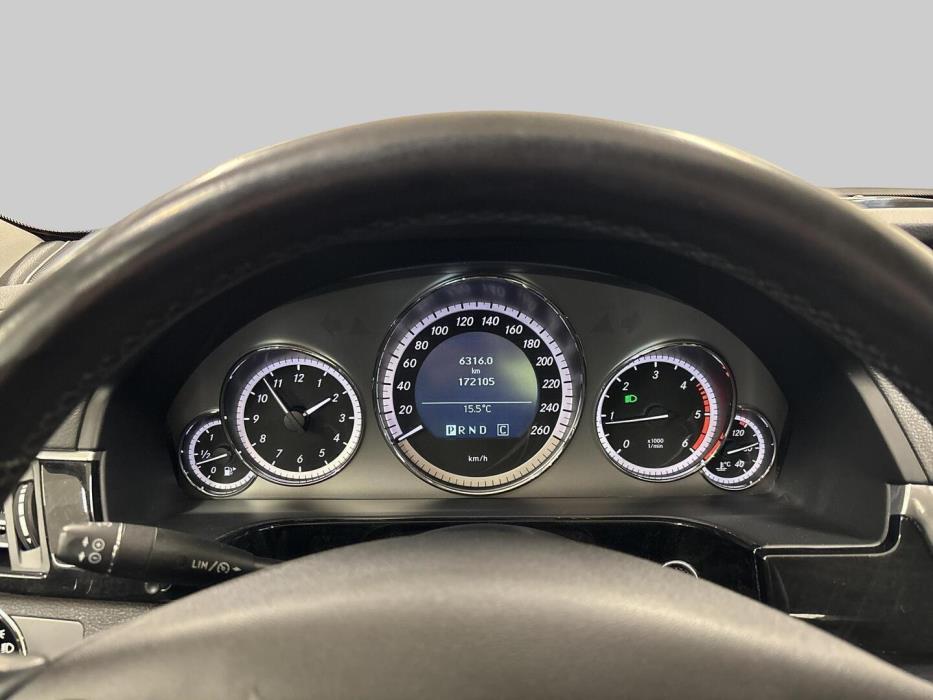 MERCEDES-BENZ E 2009