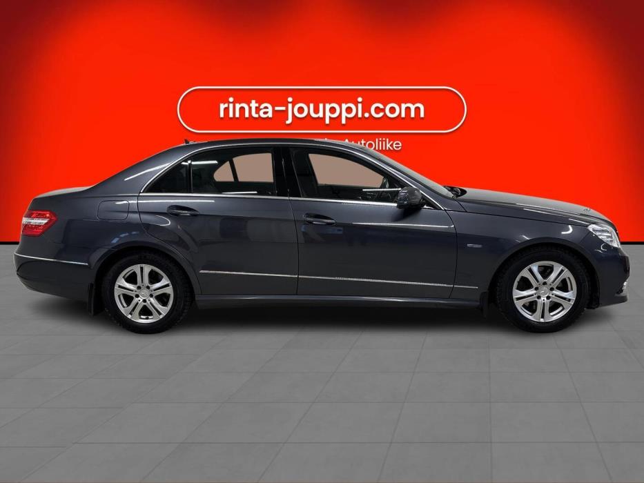 MERCEDES-BENZ E 2009