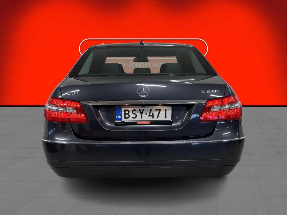 MERCEDES-BENZ E 2009