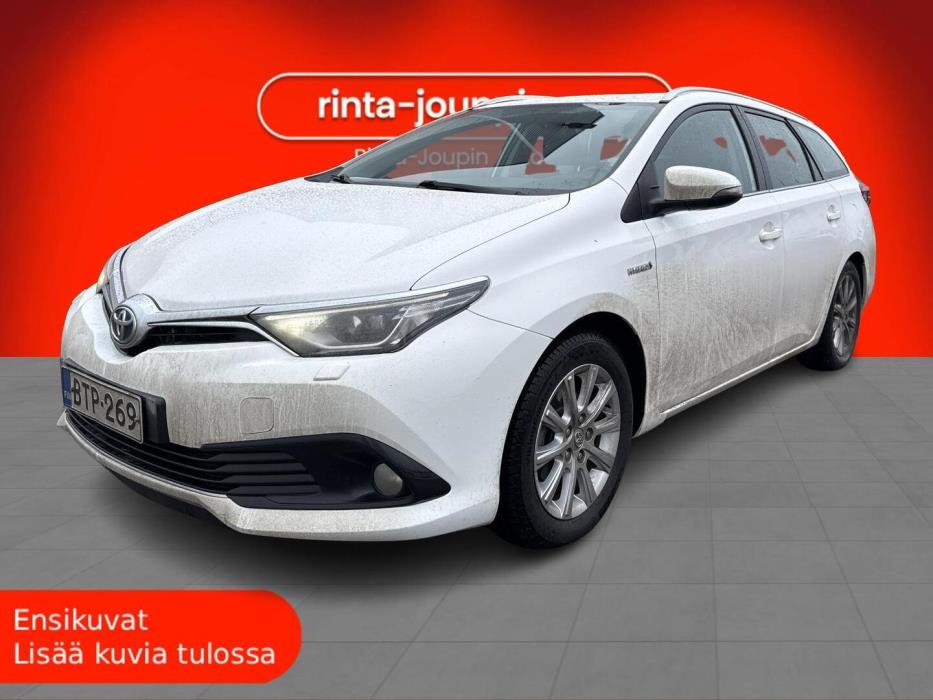 TOYOTA Auris 2015