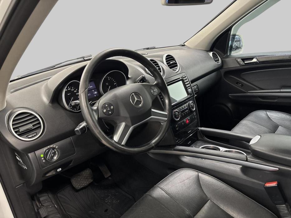 MERCEDES-BENZ ML 2010