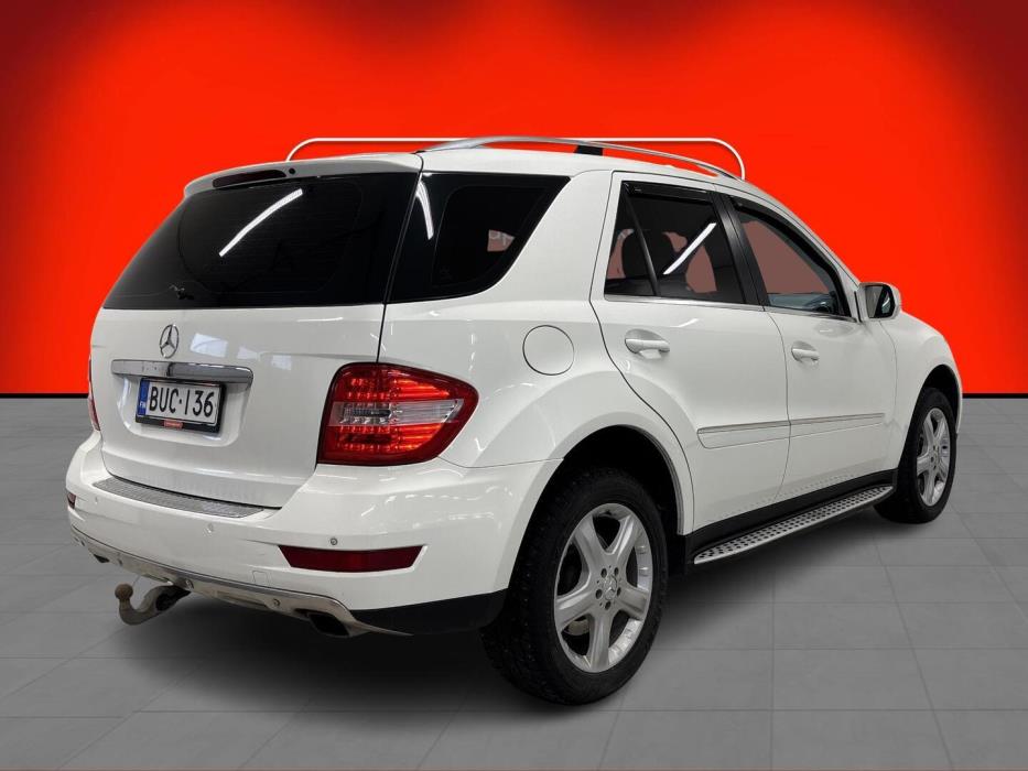 MERCEDES-BENZ ML 2010