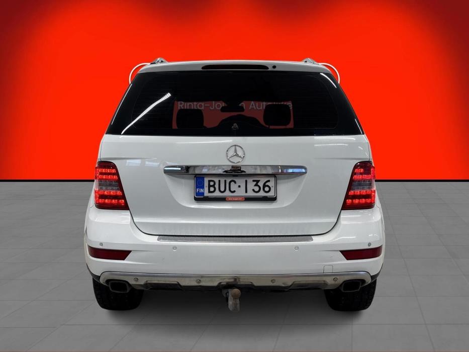 MERCEDES-BENZ ML 2010