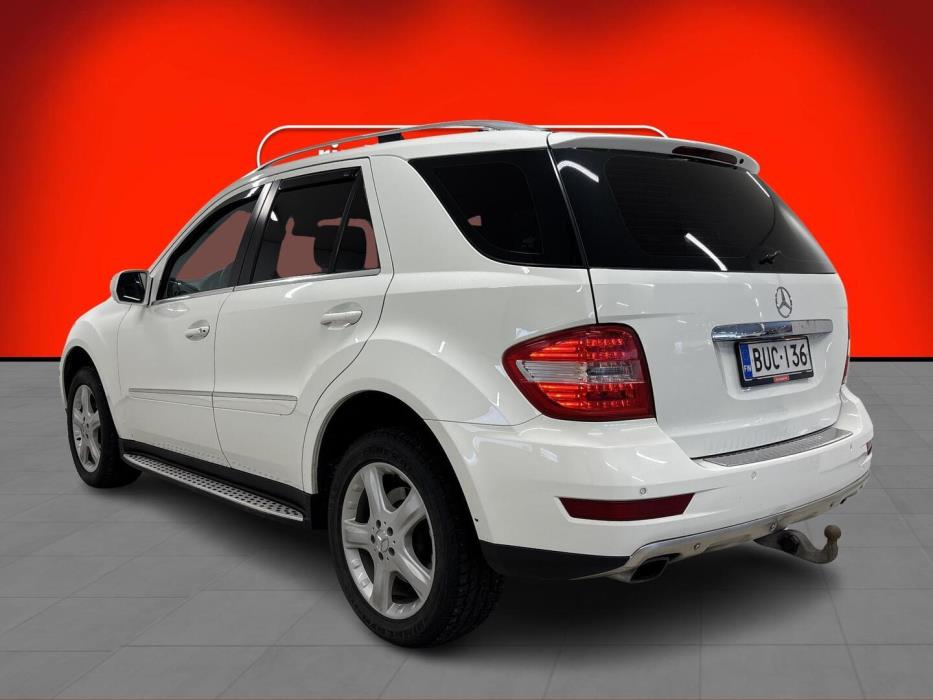 MERCEDES-BENZ ML 2010