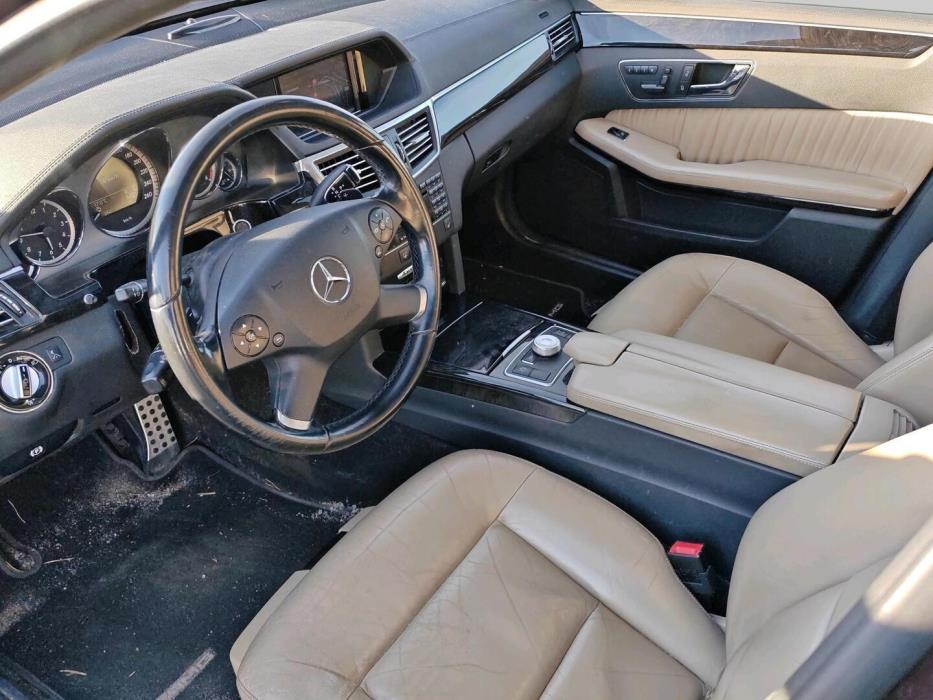 MERCEDES-BENZ E 2010