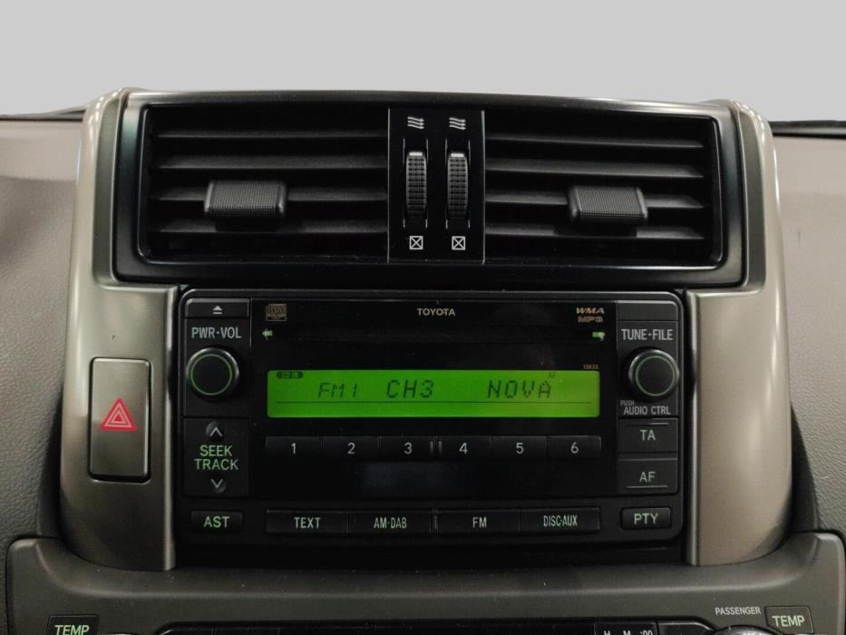 TOYOTA Land Cruiser 2010