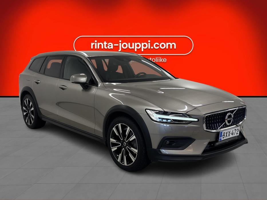 VOLVO V60 Cross Country 2019
