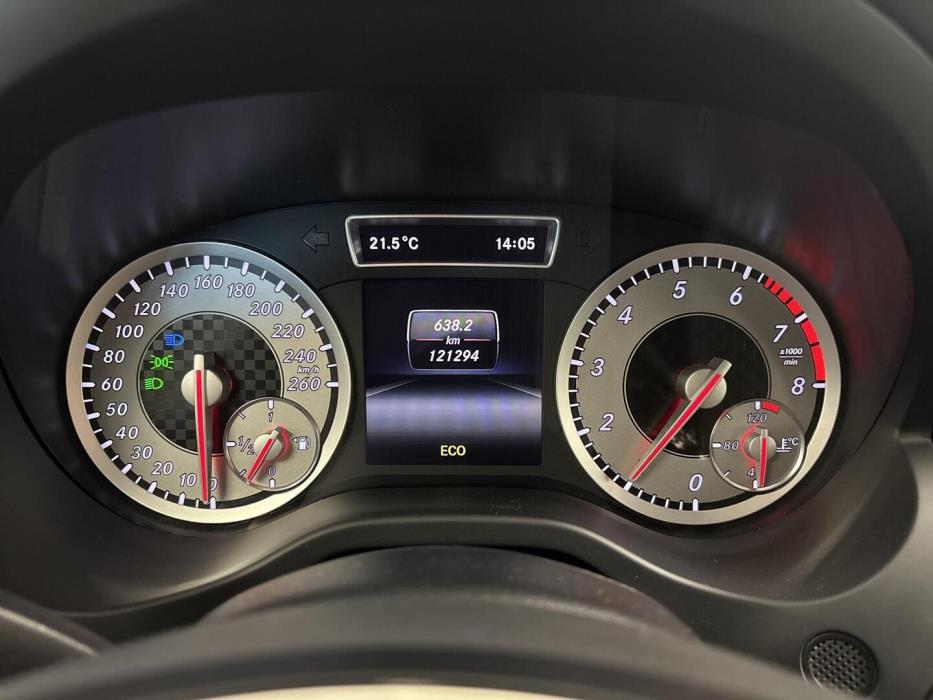 MERCEDES-BENZ A 2014