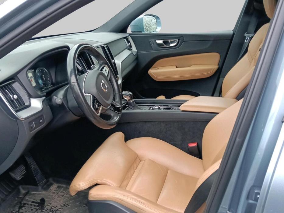 VOLVO XC60 2017