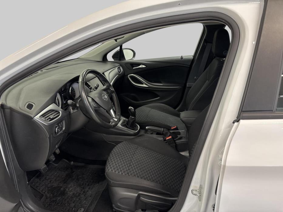 OPEL Astra 2021