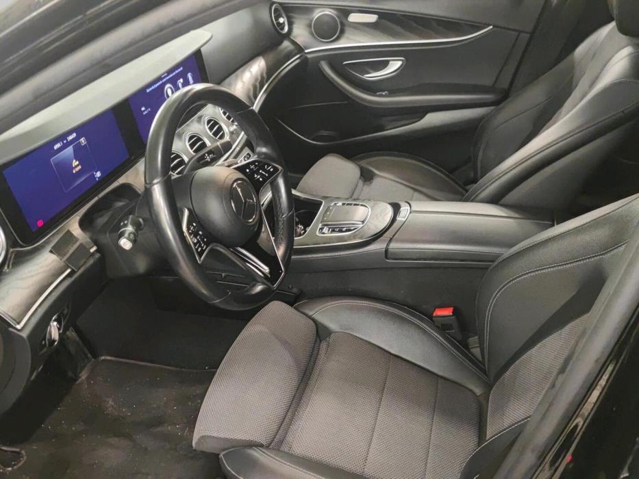 MERCEDES-BENZ E 2022