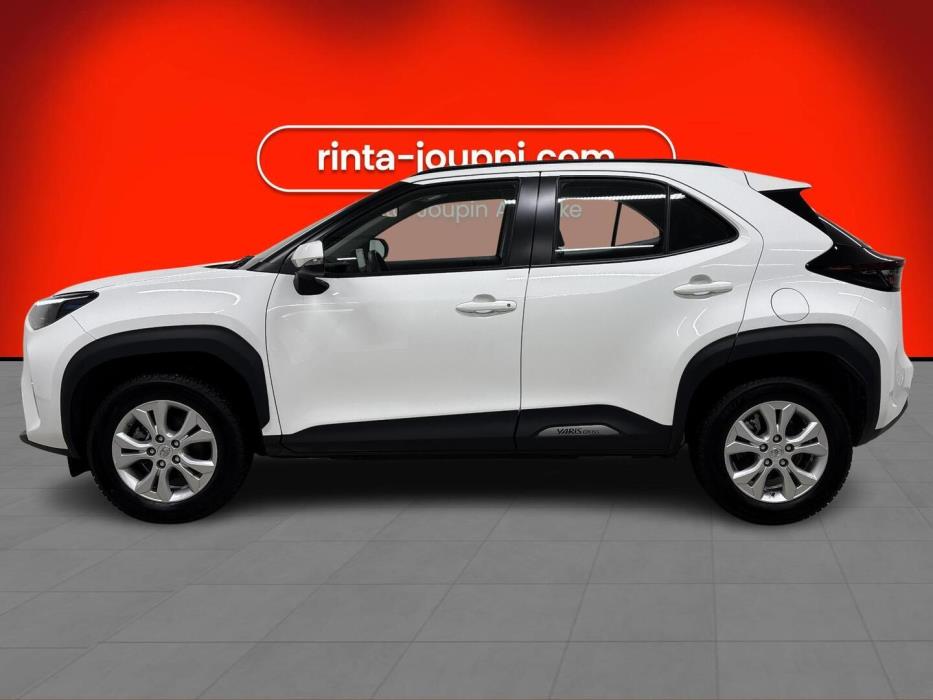 TOYOTA YARIS CROSS 2024