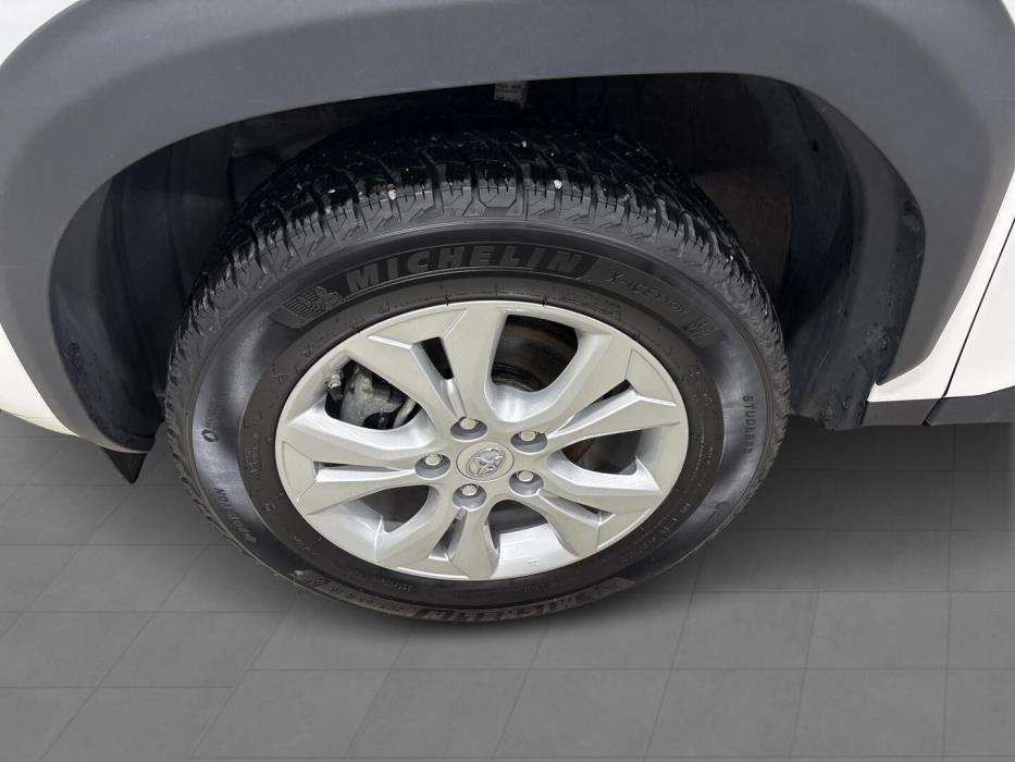 TOYOTA YARIS CROSS 2024